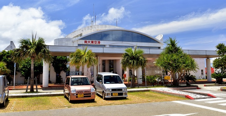南大東空港